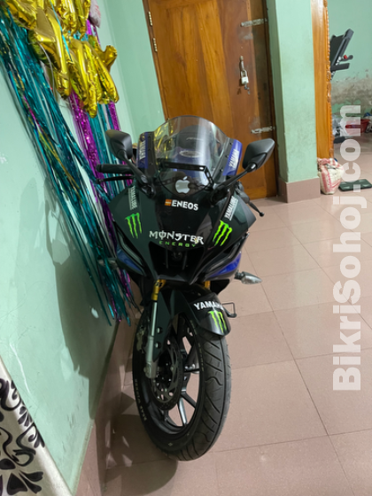 R15 M Monster Indo